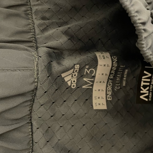 LIKE NEW adidas shorts - Picture 2 of 2